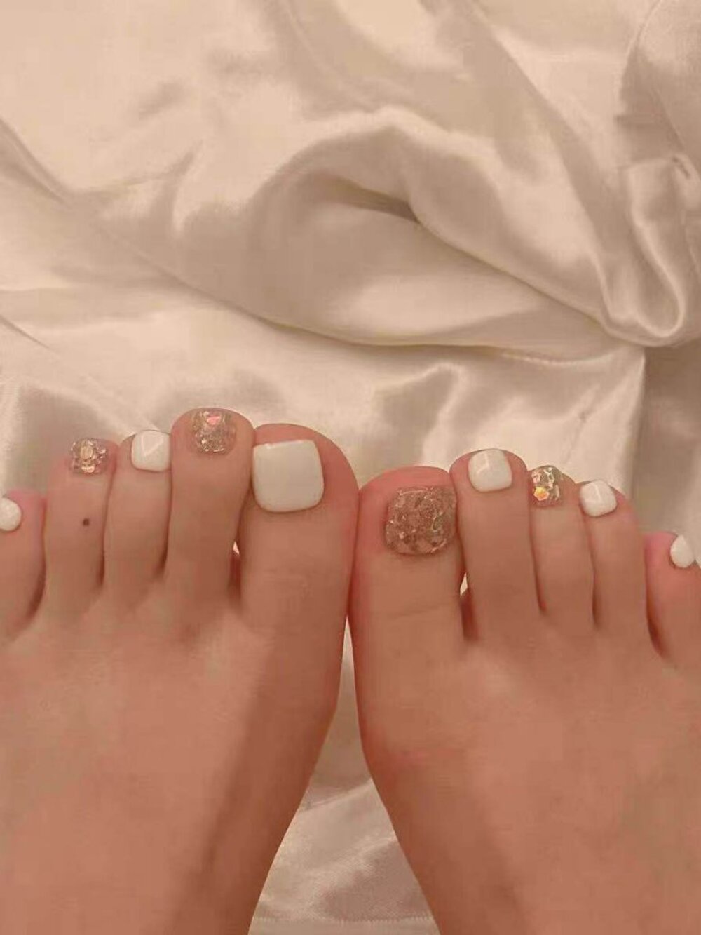 Customizable handmade press-on nails reusable